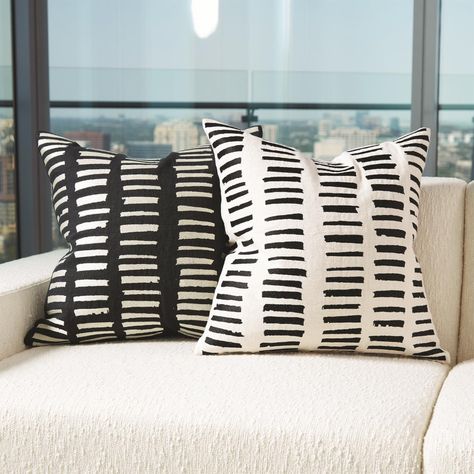 I See You Hear Pillow Bed Pillow Combinations, Townhouse Basement, Pillow Combinations, Cottage Pillows, African Wall Baskets, Black And White Living Room, White Throw Pillows, Home 2023, Black Pillows