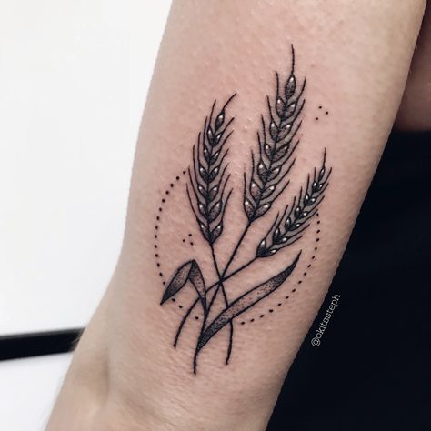 Gave this babe some wheat sprigs to honor her G-pa who worked in the wheat mills!  Thanks Amy! Farm Tatoos Ideas, Farm Tattoos, Farmer Tattoo, Farm Tattoo, Wolf Tattoo Forearm, Wheat Tattoo, Wheat Bundle, Autumn Tattoo, Mark Tattoo