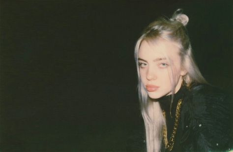 Billie Eilish Bellyache, Billie Eilish Ocean Eyes, Billie Eilish Wallpaper, Billie Eillish, Black And White Sketches, Close Up Photography, Queen Band, Desktop Background, Kpop Girl Bands