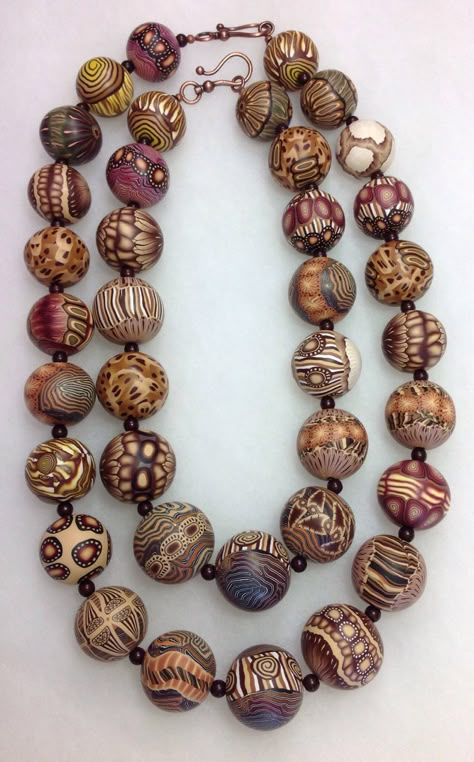 Safari polymer clay beads Polymer Clay Beads Diy, Polymer Clay Kunst, Fimo Beads, Polymer Clay Jewelry Tutorials, Polymer Beads, Metal Clay Jewelry, Polymer Clay Animals, Polymer Clay Jewelry Diy, Handmade Lampwork Bead