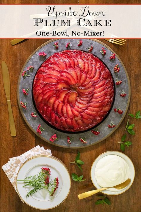 Plum Desserts, Plum Upside Down Cake, Plum Cake Recipe, Cherry And Almond Cake, Colourful Food, Plum Recipes, Peach Crumble, Birthday Baking, Yogurt Cake