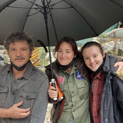 Bella Ramsey, Joel And Ellie, Ashley Johnson, Movies And Series, Hbo Series, Pedro Pascal, Last Of Us, Movies Showing, Celebrity Crush