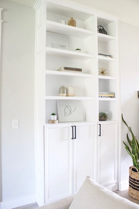 DIY Bult Ins | Ikea Billy Bookcase Hack | Create a custom look from stock bookcases with this easy tutorial! | Designed Simple | designedsimple.com Billy Bookcase With Doors, Diy Built Ins, Ikea 2015, Bookcase Hack, Billy Ikea, Closet Ikea, Ikea Built In, Billy Bookcase Hack, Ikea Bookcase