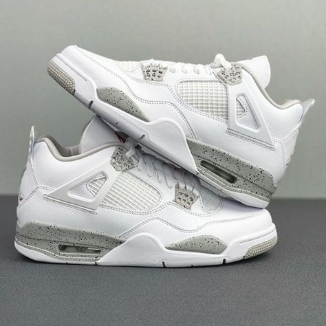 Air Jordan 4 Retro White Oreo Sneakers Womans Outfits, Womans Outfit, Sneakerhead Room, Jordan 4 White, Jordan 4’s, Nike Air Jordan 4 Retro, Pretty Sneakers, Nike Air Jordan 4, Dr Shoes