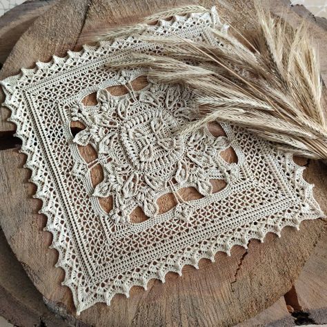 Rectangle Doily Crochet Pattern, Square Doily Patterns Free, Crochet Thread Projects, Square Doily, Pattern Step By Step, Wooden Crochet Hooks, Square Crochet Pattern, Crochet Tablecloth Pattern, Doily Pattern