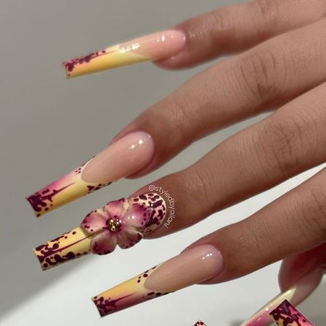 𝑴𝒚𝒂 𝐴𝑖𝑙𝑎𝑛𝑖 on Instagram: "Orchid inspired freestyle 💛  #styledbyailani" Orchid Nail Designs, Nails Ideas Summer, Acrylic Nails Yellow, Orchid Nails, Work Nails, Dope Nail Designs, Exotic Nails, Acrylic Flower, Unique Acrylic Nails