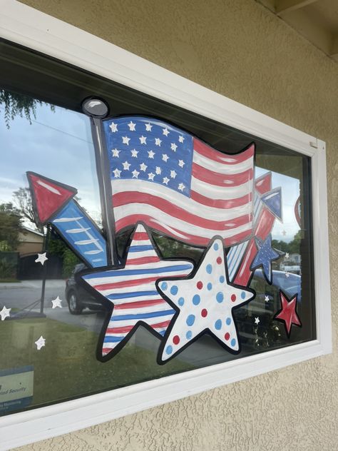 Patriotic Window Painting Ideas, Fourth Of July Window Art, Memorial Day Window Display, 4th Of July Window Art, Spring Window Art Ideas, Window Art For Business, Patriotic Window Painting, Spring Window Painting Ideas Easy, Memorial Day Window Painting