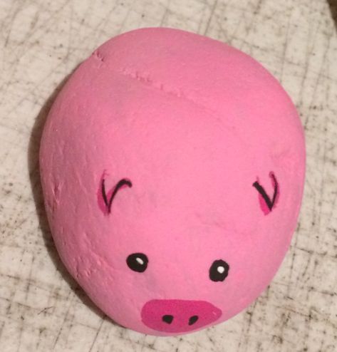 Pig rock Pink Painted Rocks, Pink Rock Painting Ideas, Pig Painted Rocks, Pig Rock Painting, Pig Painting, Diy Rock Art, Painted Rock Animals, Stone Art Painting, Painted Rocks Kids