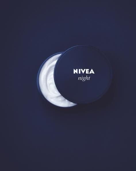 Nivea Night Cream, What Is Fashion Designing, Guerrilla Marketing, Clever Advertising, 광고 디자인, Creative Advertising Design, What Is Fashion, Publicidad Creativa, Guerilla Marketing