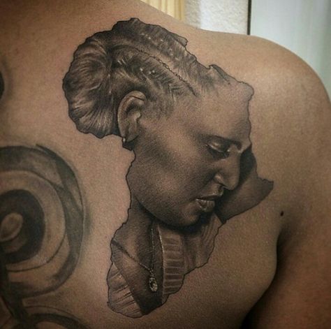 Eritrea Motherland Africa africatattoo momtattoo portraittattoo africanwomen tattoo shoulderblade tattoo Adinkra Tattoo, African Warrior Tattoos, Roots Tattoo, Africa Tattoos, South African Flag, Feminine Symbols, African Tattoo, Goddess Tattoo, Explore Tattoo