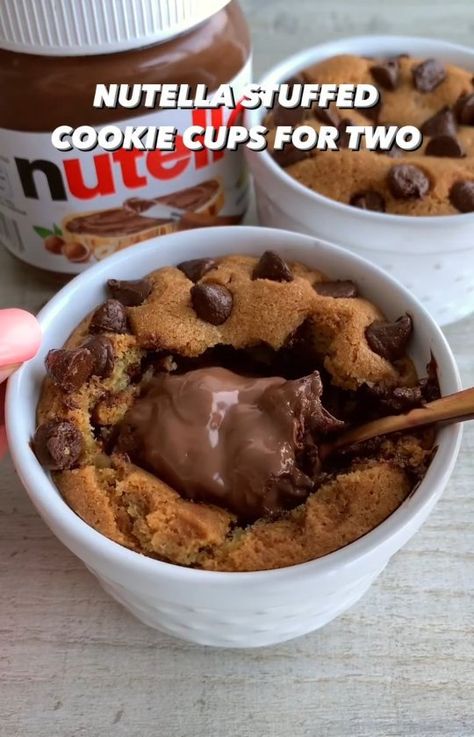 Snacks Videos, Cookie Dough Cups, Nutella Snacks, Nutella Recipe, Nutella Recipes Easy, Nutella Desserts, Nutella Cookies, Sweet Dishes Recipes, Quick Recipes Snacks