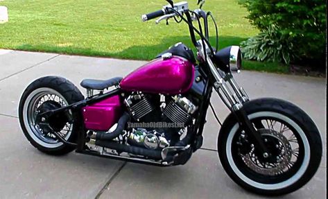 Yamaha V STAR Pink - Bobber For Girls And Women Pink Cruiser Motorcycle, V Star 650 Bobber, V Star Bobber, Honda Shadow Bobber, Yamaha 650, Shadow Bobber, Pink Motorcycle, Motorcycle Ideas, Motorcycle Paint