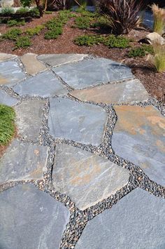 Flagstone Pathway, Stone Garden Paths, Backyard Walkway, Walkway Landscaping, Pathway Landscaping, Flagstone Patio, Stone Walkway, Garden Walkway, Garden Steps