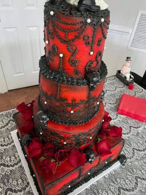 Vampire Theme Quinceanera Dress, Quinceanera Cakes Red And Black, Red And Black Table Decorations Quinceanera, Horror Quinceanera Theme, Red Black Quinceanera Dresses, Vampire Theme Sweet 16, Sweet 16 Party Ideas Gothic, Vampire Quinceanera Dress, Red Goth Wedding Dress