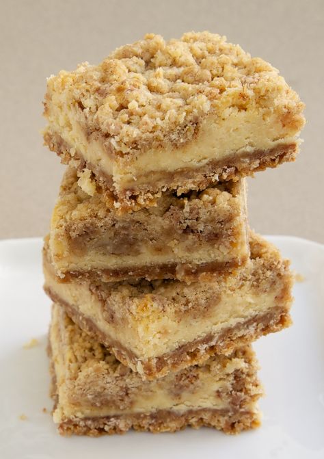 Cinnamon Oatmeal Cream Cheese Bars - Bake or Break Oatmeal Cream Cheese, Cheese Bars, Cream Cheese Bars, Cheese Bar, Cinnamon Oatmeal, Oatmeal Cream, Breakfast And Brunch, Oatmeal Bars, Yummy Sweets