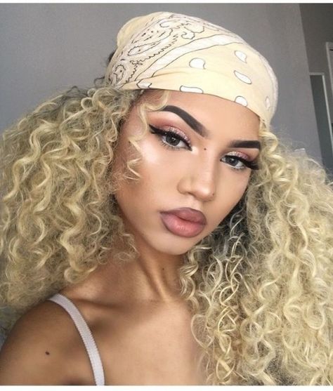 Curly Hair Pictures, Beauty Make-up, Bandana Hairstyles, Long Blonde, Long Blonde Hair, Baddie Hairstyles, Hair Pictures, Black Girls Hairstyles, Scarf Hairstyles