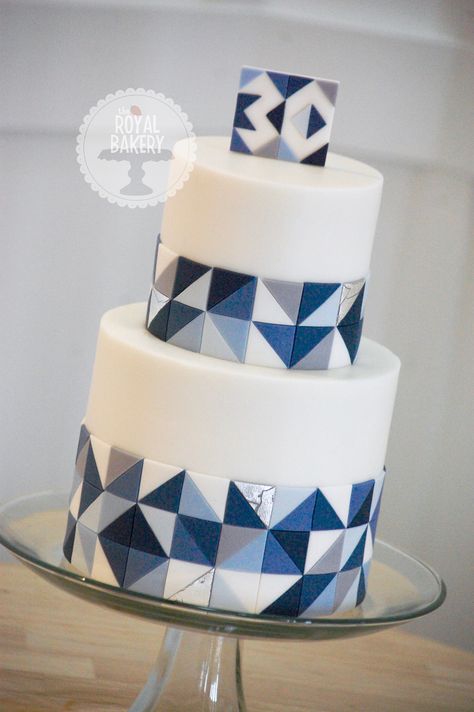 Geometric birthday cake based on a design by Poppy Pickering, which was based on the work of A K Cake Designs.  Shades of blue and grey with silver leaf. Geometric Cake Design, K Cake, Masculine Cake, Wedding Cake Designs Simple, Blue Birthday Cakes, Geometric Cake, 40th Cake, 80 Birthday Cake, Fondant Cake Designs