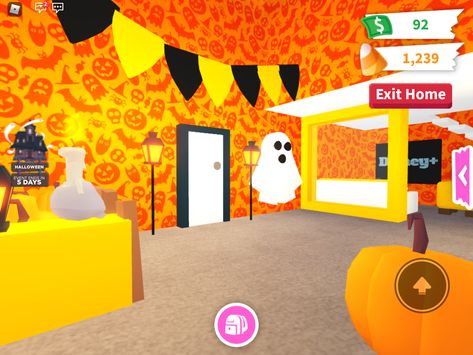 this is my friend house for halloween Adopt Me Halloween, Friend House, Roblox Adopt Me, Adopt Me, Halloween Event, Halloween House, My Friend, House Ideas, Adoption