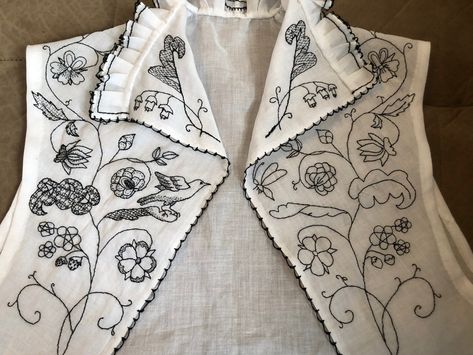 Medieval Embroidery Patterns, Elizabethan Clothing, Blackwork Embroidery Designs, Medieval Embroidery, Blackwork Embroidery Patterns, Blackwork Patterns, Blackwork Embroidery, Running Stitch, Embroidery Fashion