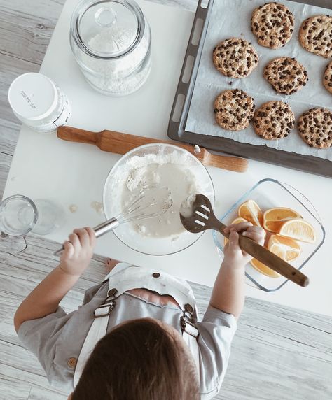 Boy Photo Ideas, Toddler Cookies, Baking With Toddlers, Cookie Shots, Rose Gold Christmas Tree, Christmas Family Photoshoot, Family Baking, Baby Cooking, How To Make Dough