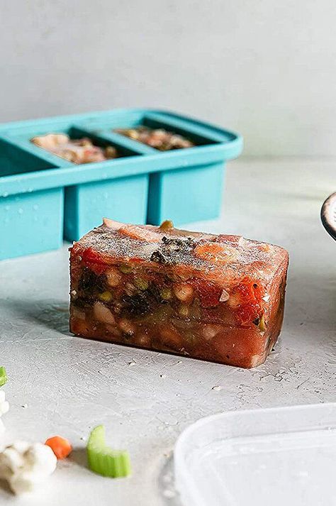 Souper Cubes, Plastic Crates, Silicone Tray, Leftovers Recipes, Succulent Garden, Food 52, Garden Diy, Frozen Food, Food Containers