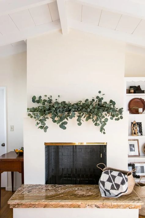 Eucalyptus Cottage, Eucalyptus Christmas, Bathroom Plants Decor, Holiday Mantle, Fresh Eucalyptus, Christmas Mantle Decor, Mantle Piece, Advent Candles, Bathroom Plants