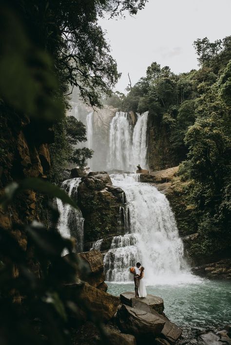 Coata Rica, Costa Rica Waterfall, Nature Elopement, Costa Rica Honeymoon, Getaway Wedding, Costa Rica Wedding, Hawaii Elopement, Engagement Photo Locations, Destination Wedding Locations