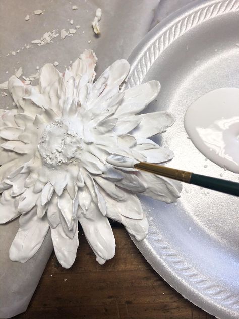 DIY Plaster of Paris Flowers - The Shabby Tree Uses For Plaster Of Paris, Plaster Frames Diy, Plaster Dipped Flowers, Plaster Flowers Diy, Plaster Paris Art, Plaster Of Paris Crafts Ideas Diy, Plaster Of Paris Crafts Molds, Painting With Plaster Of Paris, Plaster Of Paris Projects