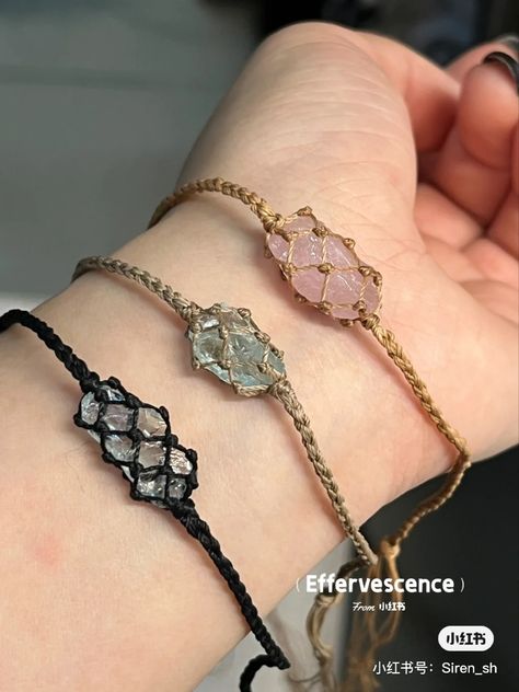 Gemstone Macrame Tutorial, Micro Macrame Bracelet Tutorial, Diy Braided Bracelet, Macrame Bracelet Tutorial, Macrame Bracelet Patterns, Pola Gelang, Gelang Manik, Diy Bracelets Easy, Diy Bracelet Designs