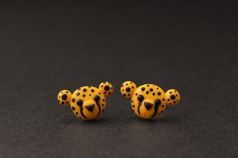 Cheetah Earrings $22.50, via Etsy. Cheetah Earrings, Poly Clay, Polymer Clay Animals, Clay Animals, Earrings Cute, New Website, Animal Jewelry, Statement Jewelry, Earrings Handmade