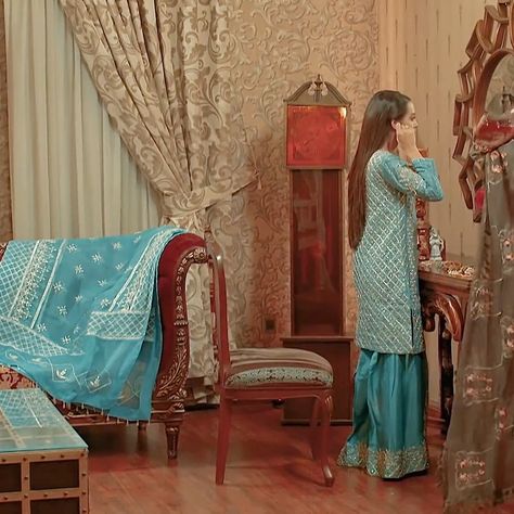 Pakistani drama Iqra Aziz Outfits In Khuda Aur Mohabbat, Iqra Aziz Outfits, Shaadi Outfits, Trendy Things, Asian Wedding Dress Pakistani, Khuda Aur Mohabbat, Bridal Sarees South Indian, Iqra Aziz, Asian Wedding Dress