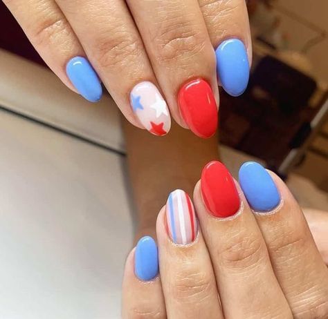 21 Patriotic 4th Of July Nail Ideas - Lauren Erro Firework Nails, Usa Nails, Patriotic Nails, Fourth Of July Nails, 4th Of July Nails, Summery Nails, July Nails, Cute Gel Nails, Blue Nail