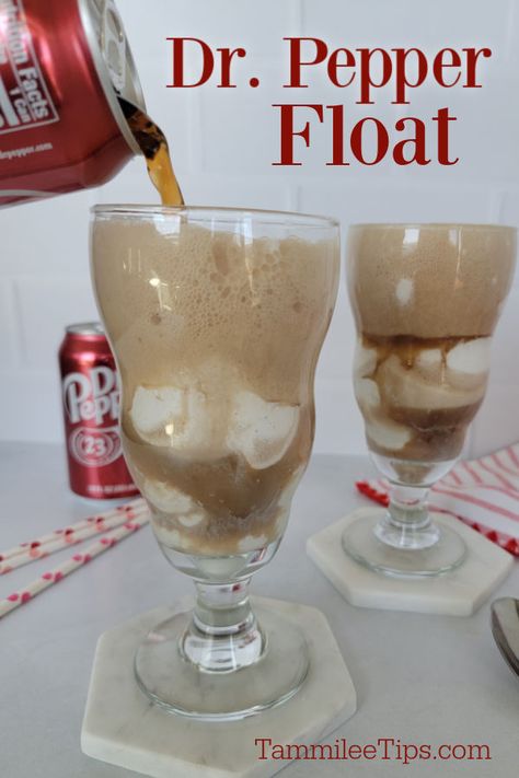 Dr Pepper Float, Dr Pepper Jelly Recipe, Vanilla Dr Pepper, Homemade Dr Pepper, Dr Pepper Ice Cream, Ice Cream Float Bar, Magnolia Bakery Banana Pudding, Pepper Jelly Recipes, Soda Floats