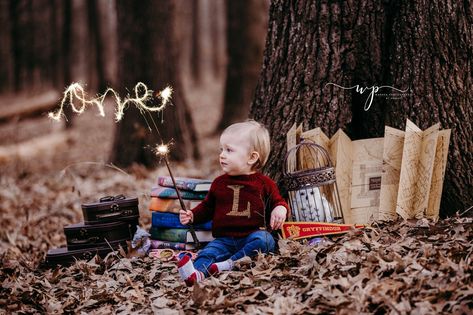 Harry Potter Smash Cake Photos, The Chosen One First Birthday Photoshoot, Harry Potter 1st Birthday Pictures, The Chosen One Birthday Theme, Harry Potter First Birthday Photo Shoot, Harry Potter First Birthday Pictures, Hogwarts 1st Birthday, One Year Old Birthday Party Boy Harry Potter, Harry Potter Birthday Photoshoot