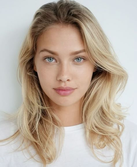 Blonde Actresses, Hair Style Korea, Hairstyle Names, Camila Morrone, Blonde Model, Natural Blondes, Anime Hair, Blonde Women, American Beauty