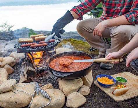 The best camping gear for non-campers Lodge Cast Iron, Fire Cooking, Campfire Cooking, Open Fire, Cast Iron Cooking, Camp Cooking, Cast Iron Cookware, Cooking Inspiration, Camping Food