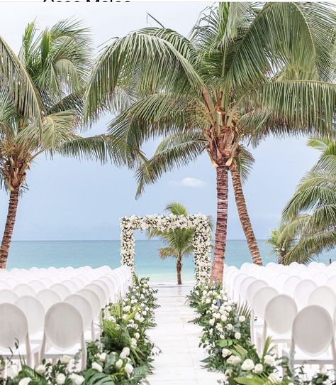 Tropical Wedding Aisle, Jamaica Wedding Venues, Beach Wedding Aisle, Island Theme Wedding, Dr Wedding, Island Style Wedding, Wedding Pictures Beach, Beach Wedding Aisles, Small Beach Weddings