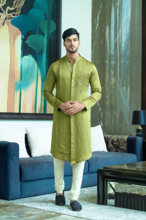 Kurtas Men, Embroidery Shirt Men, Latest Kurta Designs, Indian Wedding Clothes For Men, Mens Indian Wear, Wedding Kurta For Men, Boys Kurta Design, Asian Clothes, Wedding Outfits For Groom