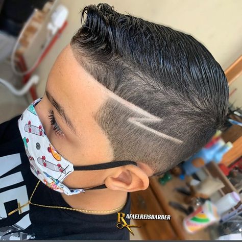 Boys Hair Cut With Lightening Bolts, Boy Hair Cuts Short Fade With Design, Simple Hair Designs For Boys, Fade Designs Boys, Skin Fade Boys Haircut, Kids Barber Haircut, Boys Haircut Designs Lines Kids, Kid Fade Haircut Boy Hair, Boys Haircut Lines On Side