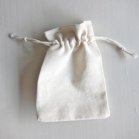 100 pcs  4 x 6  READY TO SHIP Cotton gift bags by WorldOfWillows, $36.00 Small Drawstring Bag, Wedding Bags, Burlap Bags, Cotton Gift Bag, Cotton Gift, Muslin Bags, Pinterest Diy, Treat Gift, Wedding Favor Bags