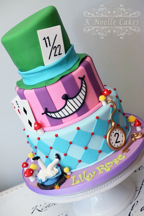 Alice In Wonderland Party Cake, Alice In Wonderland Themed Cake, Alice Wonderland Cake, Alice And Wonderland Cakes, Alice In Wonderland Cake Ideas Birthdays, Alice In Onederland First Birthday Cake, Wonderland Cake, Alice In Onederland Cake, Alice In Wonderland First Birthday Cake