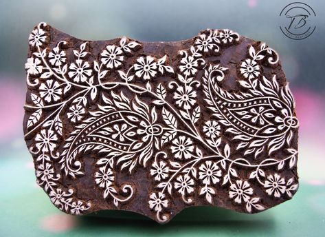 Fabric Stamping Diy, Stamping Textiles, Wood Printing Blocks, Indian Tools, Wood Printing, Pottery Stamp, Soap Stamping, Wooden Printing Blocks, Coffee Painting