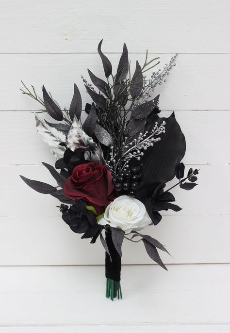 Bridal Bouquet Dark, Wedding Bouquets Bride, Bridesmaid Bouquets, Dark Floral, Bridesmaid Bouquet, My Flower, Bridal Bouquet, Bouquets, Floral Arrangements