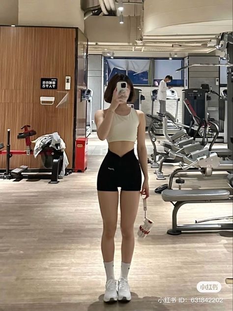 Chinese Body Type, Body Goals Hourglass Outfits Kpop, Douyin Body Type, Hour Glass Body Shapes Women, Korean Workout Outfit, Vision Board Body Goals, Kpop Idol Body Type, Korean Fit Body Goals, Workingout Motivation