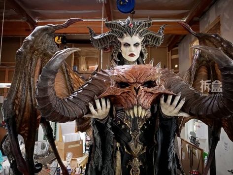 Diablo Lilith, Lilith Statue, Lilith Cosplay, Lilith Diablo, Goddess Lilith, Homo Erectus, Life Size Statues, Alien Concept, Alien Concept Art