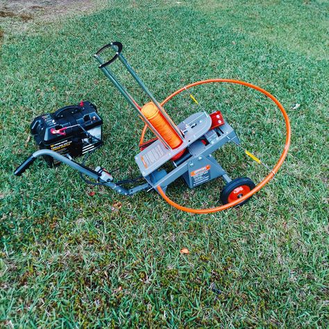 my clay piegion thrower for skeet shooting at my house in the back yard Backyard Shooting Range, Skeet Shooting Outfit, Diy Shooting Target, Outdoor Shooting Range, Skeet Shooting, Leather Saddle Bags