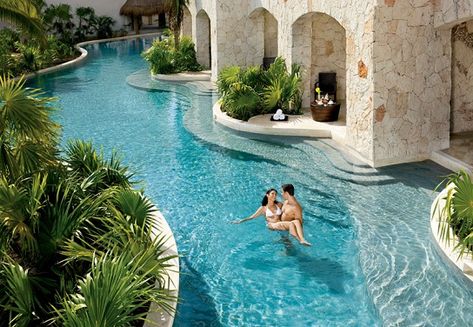 Unlimited-Luxury® at Secrets Resorts & Spas