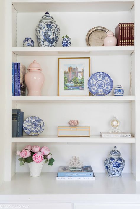 Bookcase Decorating, Bookcase Decorating Ideas, Grandmillennial Aesthetic, Shelf Decorating, Styling Bookshelves, Shelf Decor Living Room, Styling Shelves, Decorating Bookshelves, Bookcase Styling