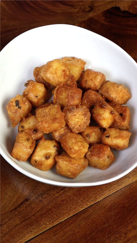 Super Easy Crispy Popcorn Tofu - Another Food Lover Popcorn Tofu, Bean Curd, Seitan, Tofu Recipes, Deep Fried, Vegan Vegetarian, Popcorn, Food Lover, Super Easy