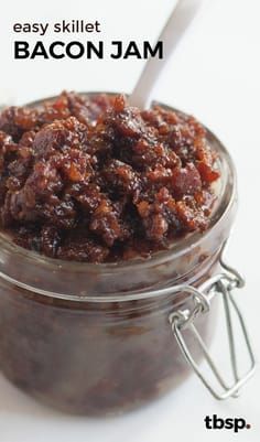 How To Make Bacon Jam, Hot Honey Bacon, Honey Bacon, Bacon Jam Recipe, Jam Recipes Homemade, Onion Jam, Easy Skillet, Bacon Jam, Candied Bacon